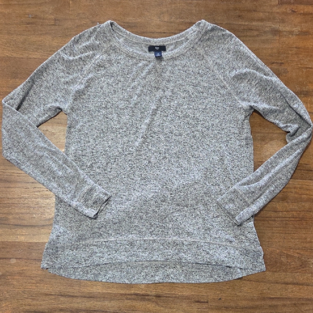 🔵3/$13 GAP Long Sleeve Top